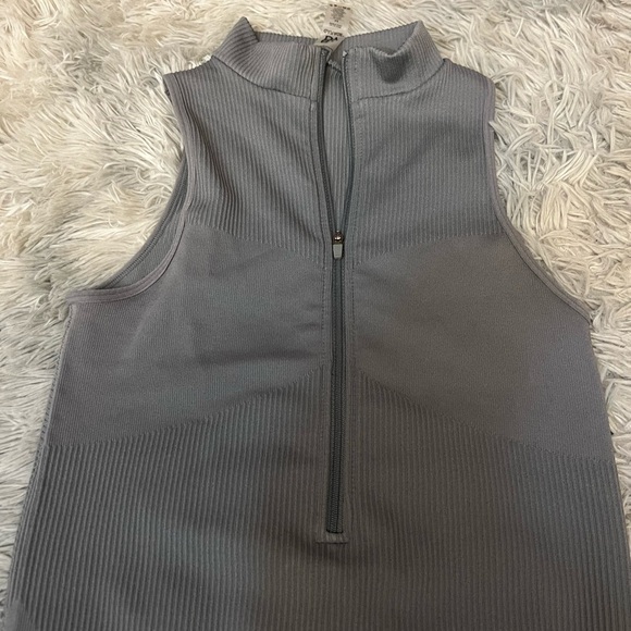 Garage bodysuit - Picture 3 of 6